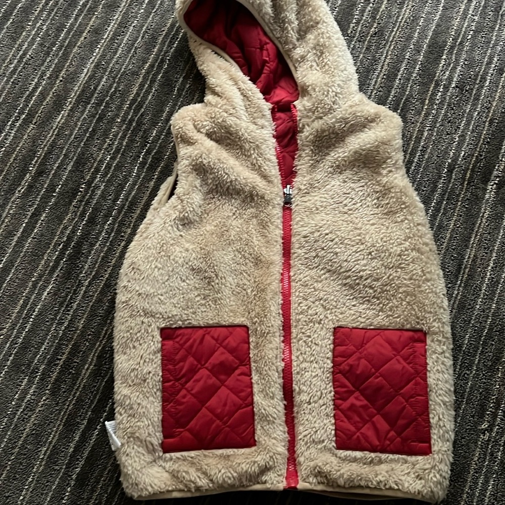 ZYIA vest